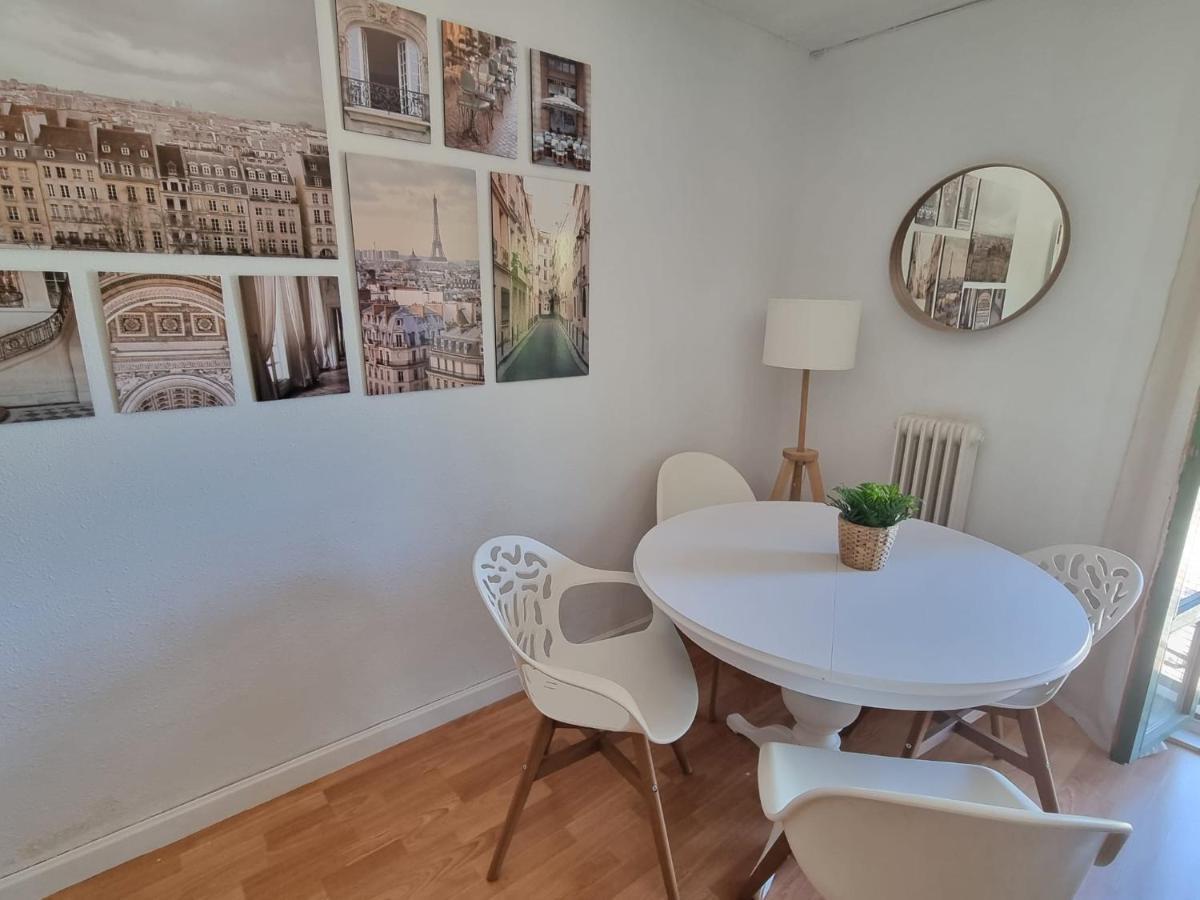Un Rincon Con Vistas Al Parque Wifi Junto A Catedral By Apartamentos Логроньйо Екстер'єр фото